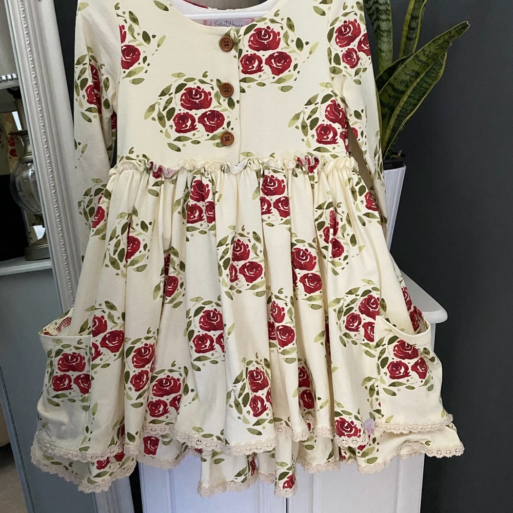 Dress - Picture 9 of 11